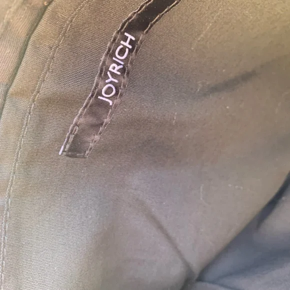 JOYRICH pink Faux fur fluffy zippered clutch, toiletries bag NWT w/golde… - Picture 12 of 13